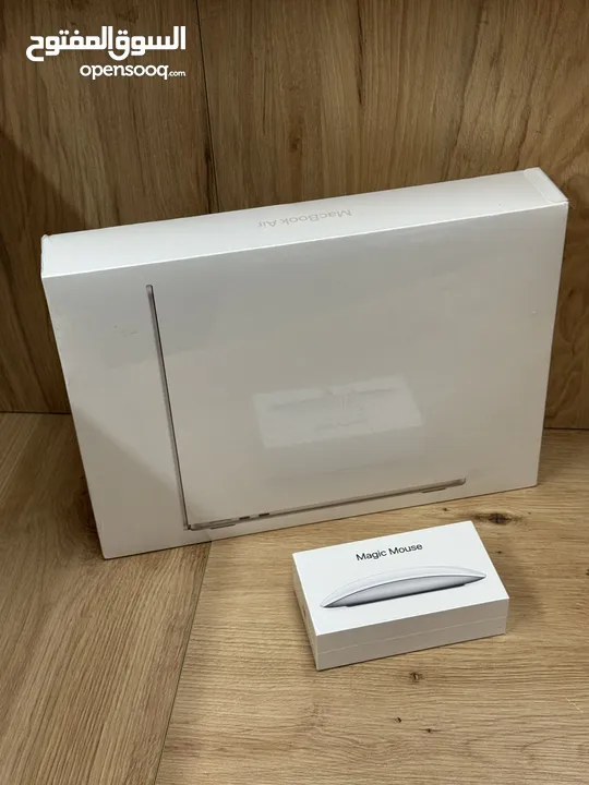 MacBook Air 2022/ M2-Chip/ 256 SSD/ 8 RAM + Magic Mouse