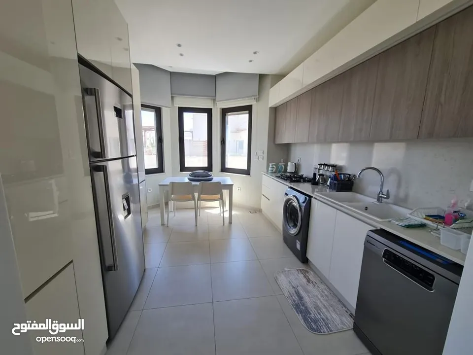 شقة مفروشة للايجار في دير غبار ( Property 40134 )-175037880