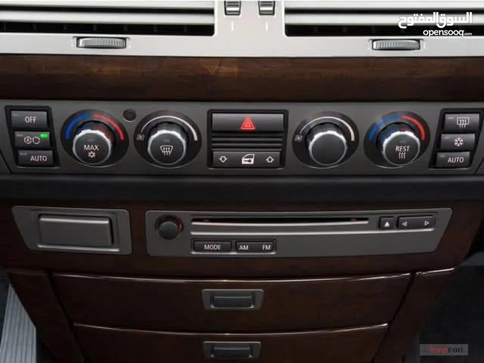 * BMW 730LI موديل 2008 لون اسود ، فرش لون بيج ، فل اضافات ، فتحة سقف، جنوط مغانيسيوم ، بلوتوث،