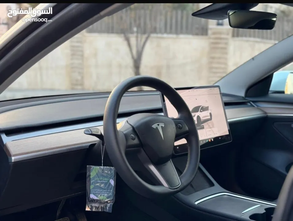 جمرك جديدTesla model 3