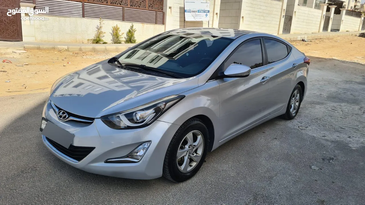 هيونداي MD 215 بحاله ممتازه