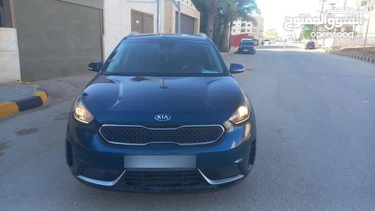 كيا نيرو لون كحلي فحص 2 جيد بسعر مغري قابل للبدل