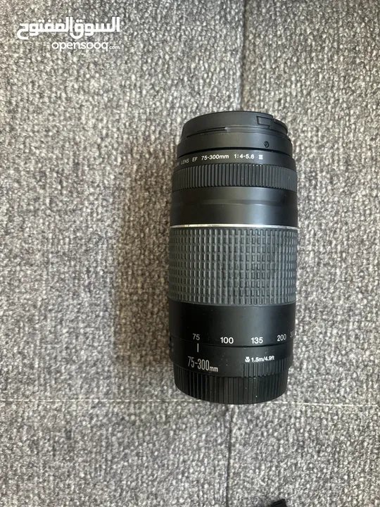 كاميرا Canon 80D شبه جديدة للبيع مع عدستين احترافيتين (75-300mm + 50mm) واكسسوارات كاملة