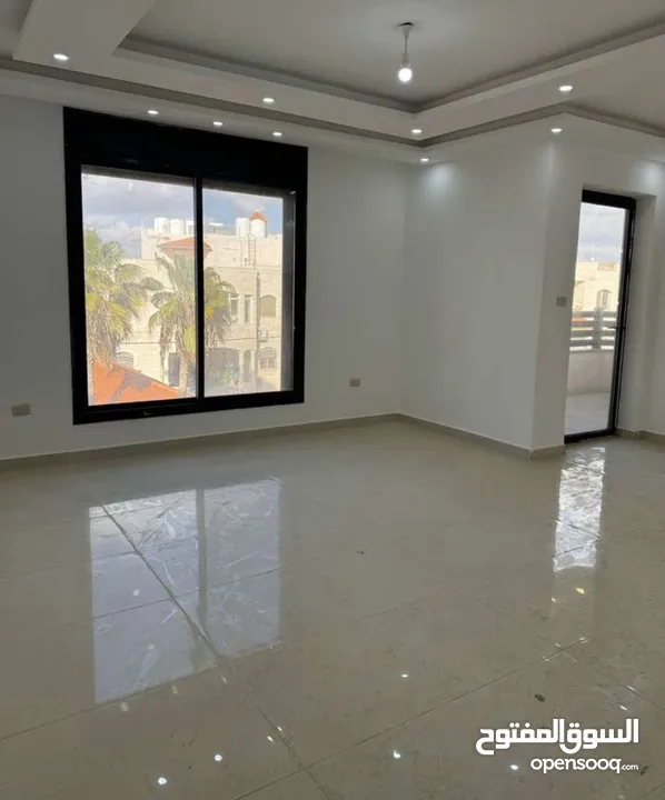 شقة طابق ثاني للبيع من المالك مباشرة حي الرشاد بناء جديد  عرض خاص على اخر شقة بالاسكان