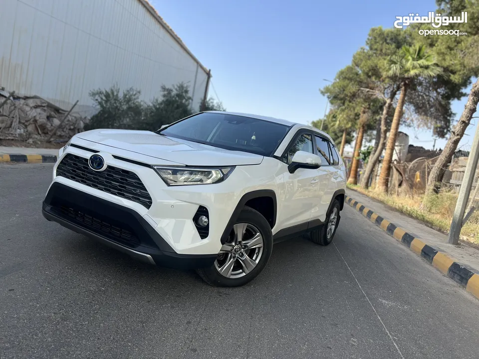 تويوتا RAV-4 2022 ليثيوم