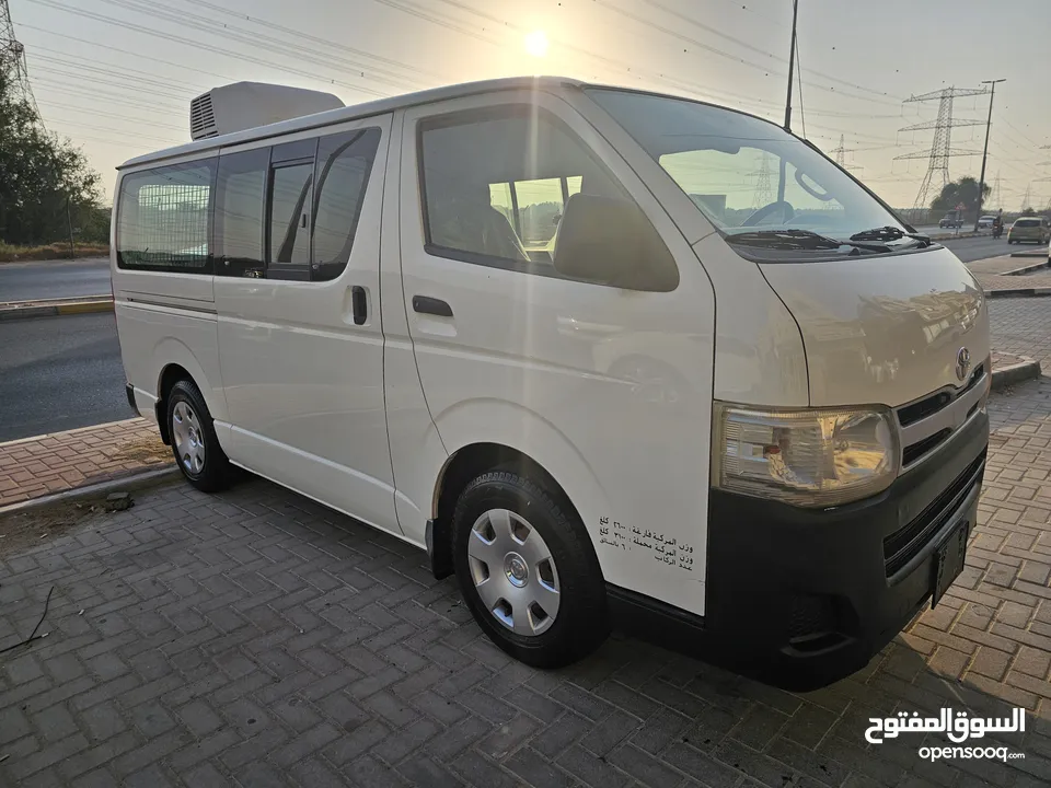 Toyota Hiace 6 seater bus