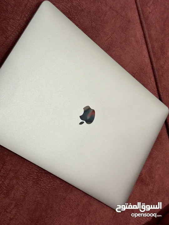 MacBook Pro 15 inch 2017 ( Urgent Sale )