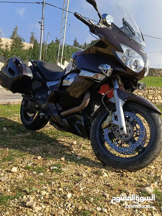 ايطالي وكيل دروزه MOTO GUZZI Norge 1200 GT 8V قابل للبدل على سيارة