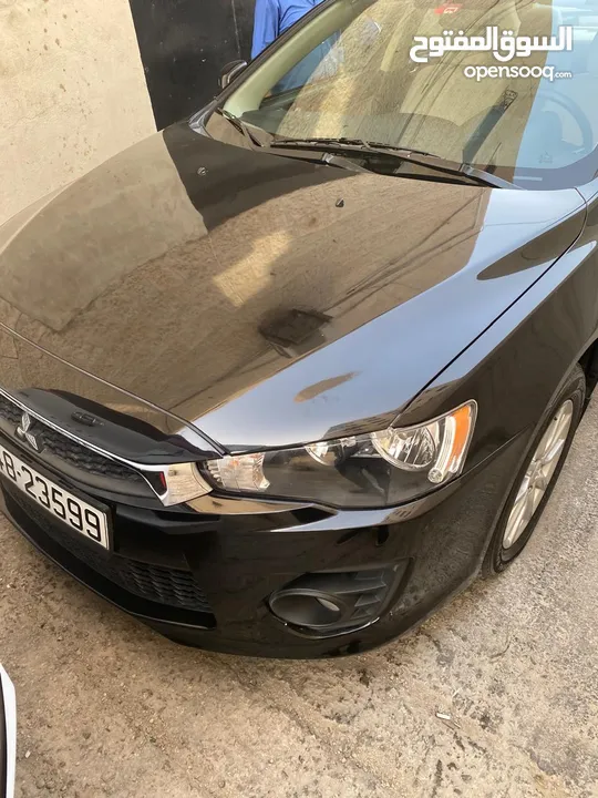 سيارة ميتسوبيشي لانسر فراشة