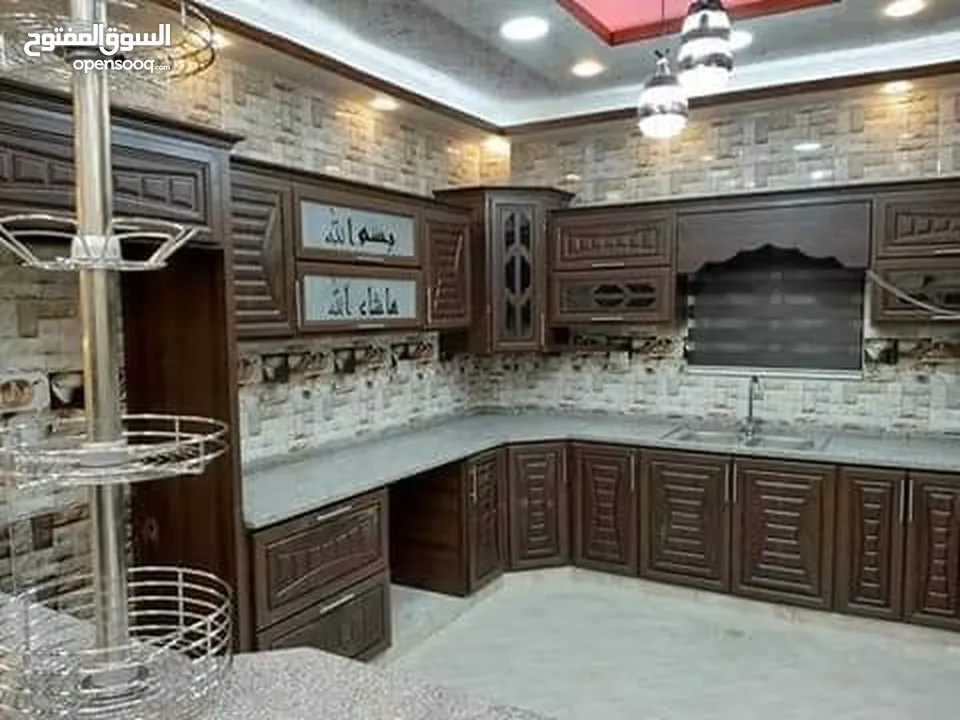 مطابخ ذات جودة عالية بلخامات والتصنيع