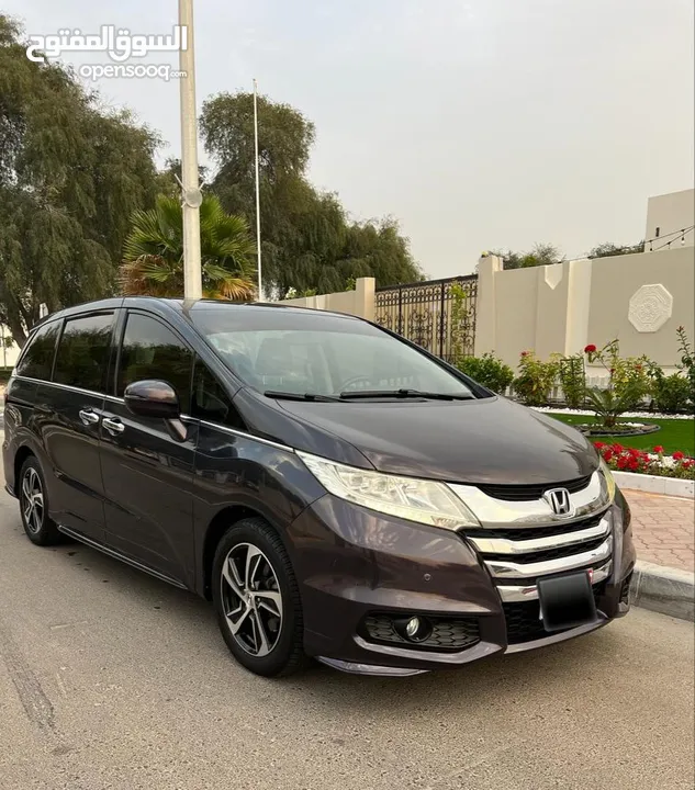 Honda odyssey I-vtec full option   موديل 2016 خليجي GCC  (( بدون صبغ / صبغ الوكاله ))