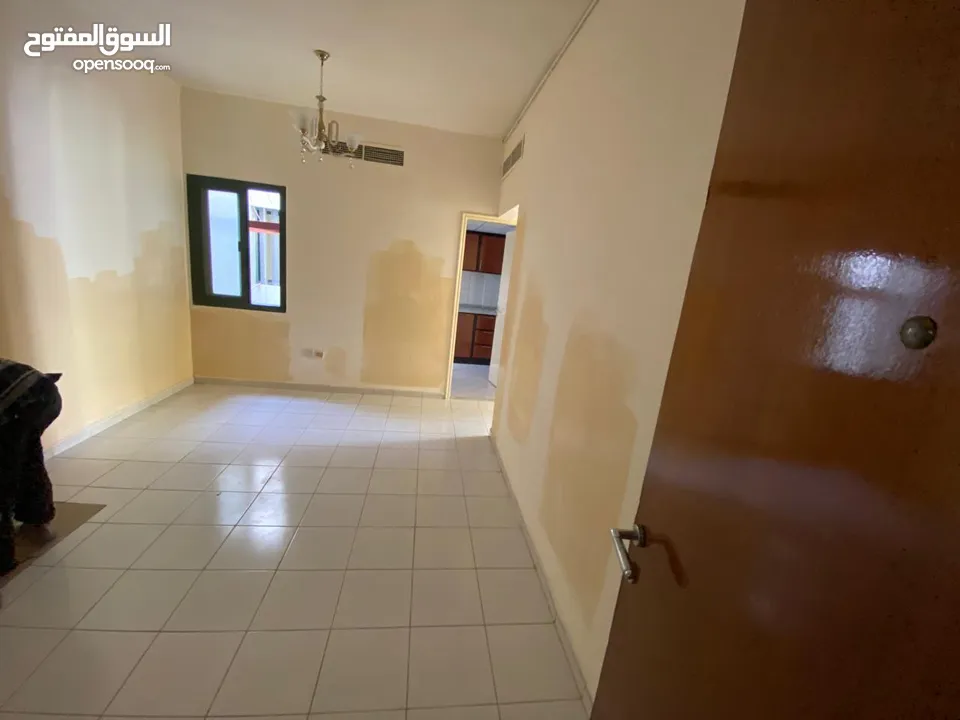 ( محمود سعد )للايجار السنوي غرفة وصالة في (  النهدة  )  قريب من دبي  اطلالة مفتوحة