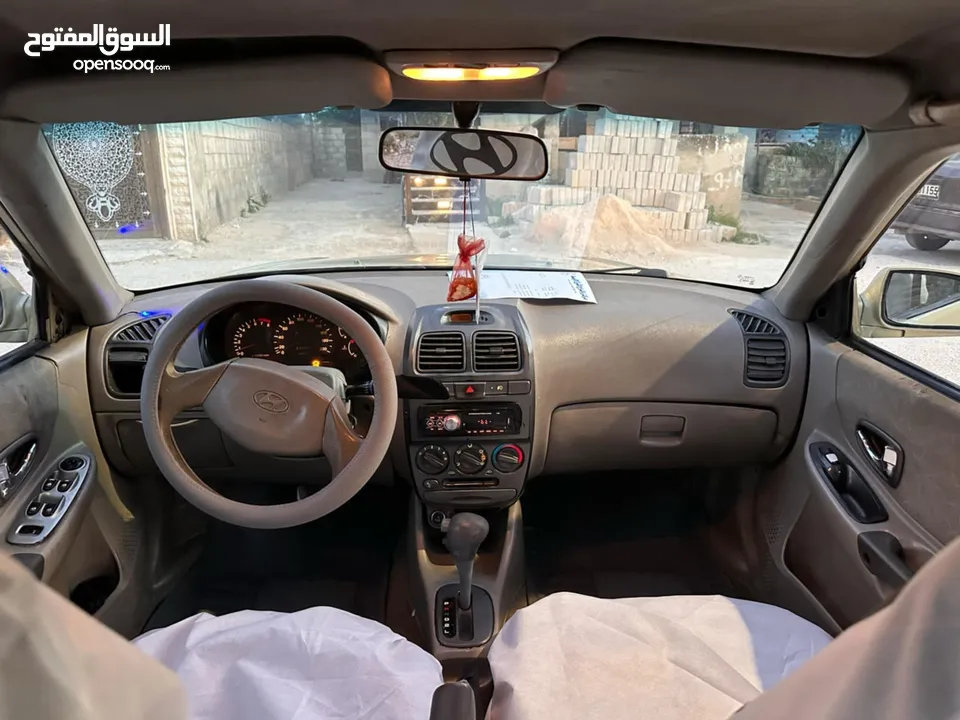 هيونداي فيرنا موديل 2000 قير توماتيك للبيع