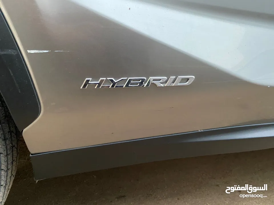 سيارة لكزس هايبرد 2016 للبيع