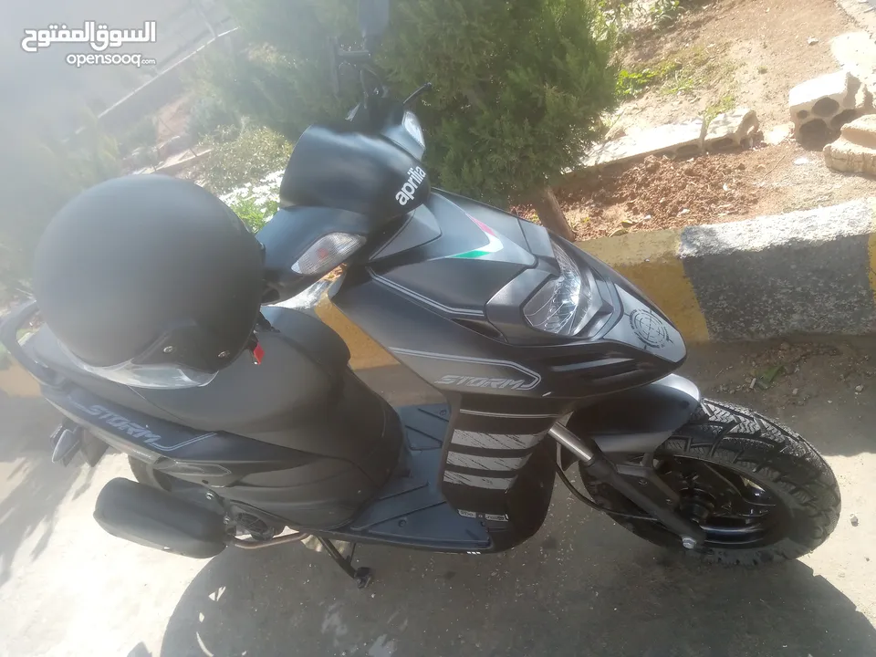 سكوتر للبيع بحالة الوكاله