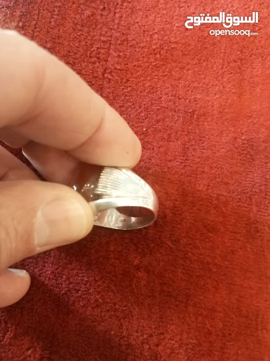 خاتم فضه رجالي 925 صياغه رائعه متوج بالعقيق اليمني ملبس شيوخ