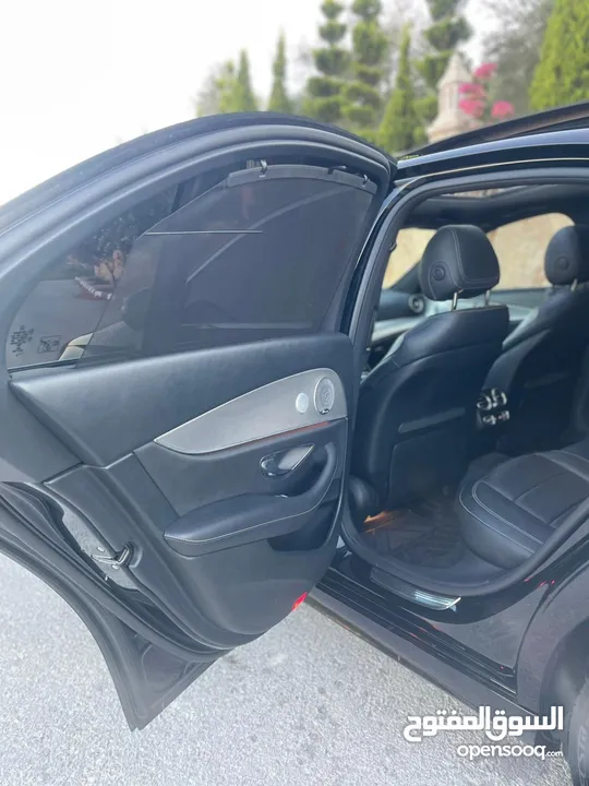 Mercedes benz E300 بنزين بحالة الوكالة