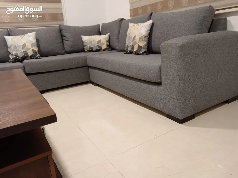 كورنر مع ثنائيه