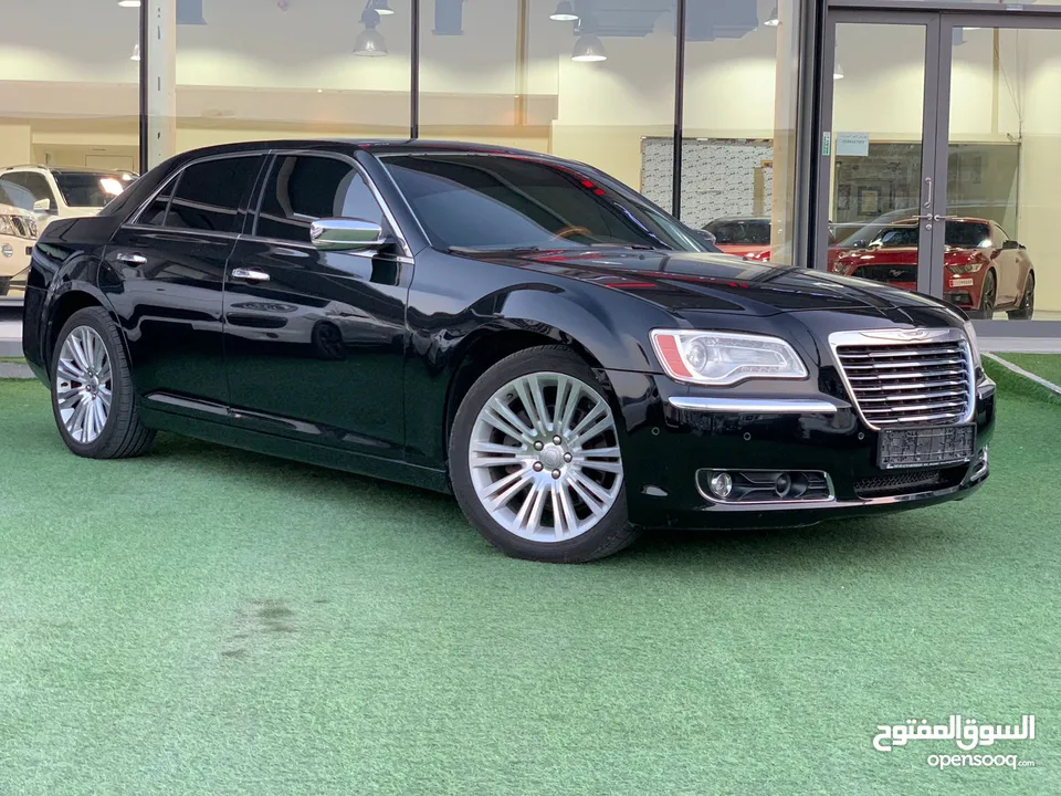 كرايسلر 300c 2014 خليجي فل اوبشن هيمي 8 سلندر ماشي 138 الف