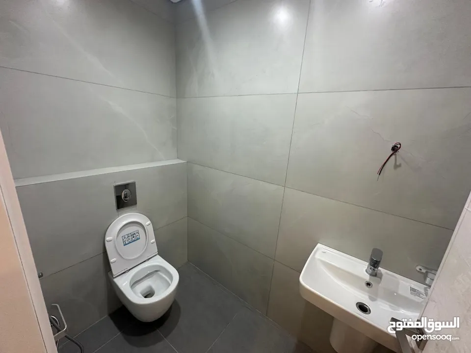 شقة غير مفروشة مجددة بالشميساني ( Property 42470 )-175034401