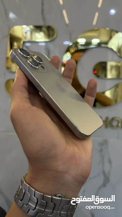 iPhone 15 Pro 256GB : battery : 87% وارد شرق اوسط في كسر صغير بالباك
