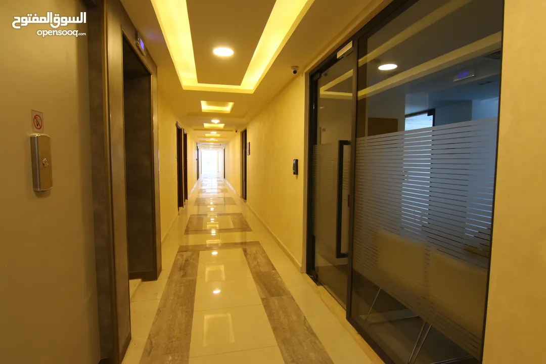 عيادات ومراكز طبيه للبيع مقابل المركز العربي الطبي وبجانب فندق الشيراتون (شركة رائد خلف للإسكان)