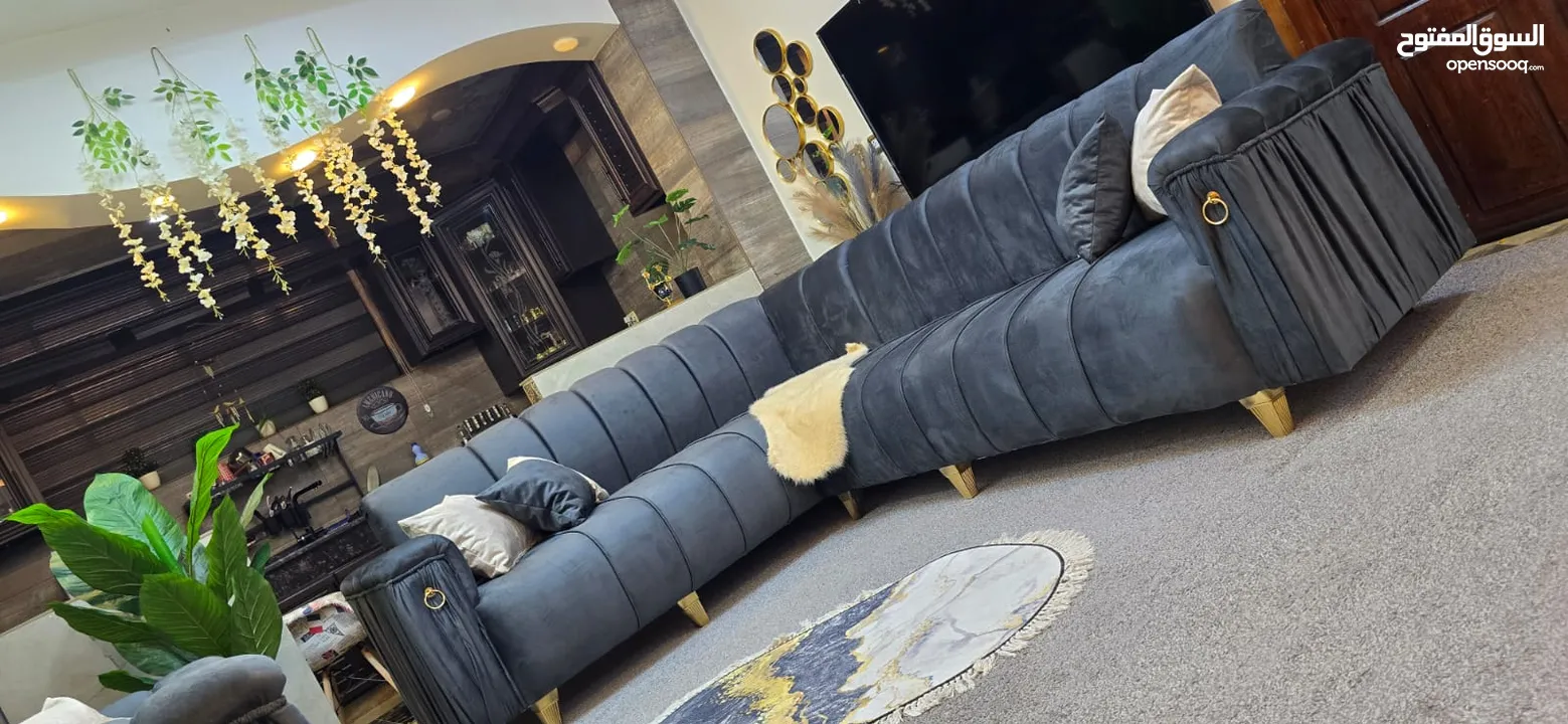 طقم كنب كورنر شبه جديد لون بترولي