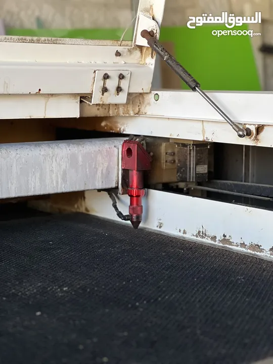 ماكينة ليزر  CNC / BODOR Laser CO2 لقص الخشب والاكريلك والجلد والقماش
