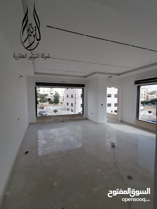 شقة مميز للبيع طابق ارضي يمين في البنيات بالقرب من جامعة البترا