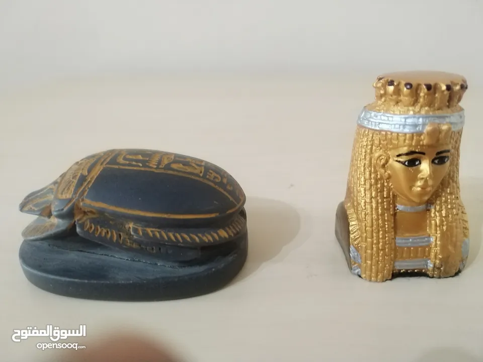 تمثال فرعوني ختم فرعوني
