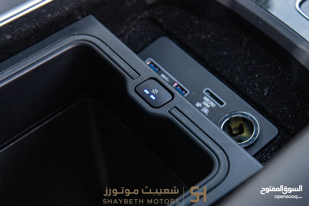 Range Rover Sport P400e Hse 2021 Black package     يمكن التمويل