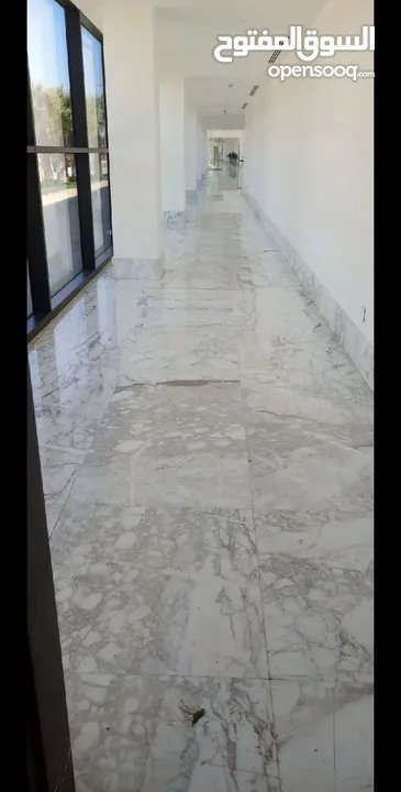 جلي جميع انواع البلاط والرخام والجرانيت والسيراميك والمزايكو والبازلت