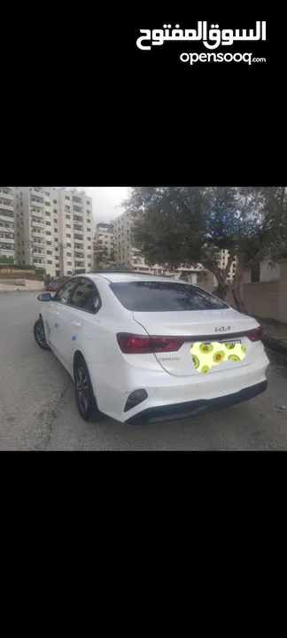 سيراتو k3 2022-2023 بنزين 8800 كيلومتر بحالة الوكالة  دهان الشركة الأصلي