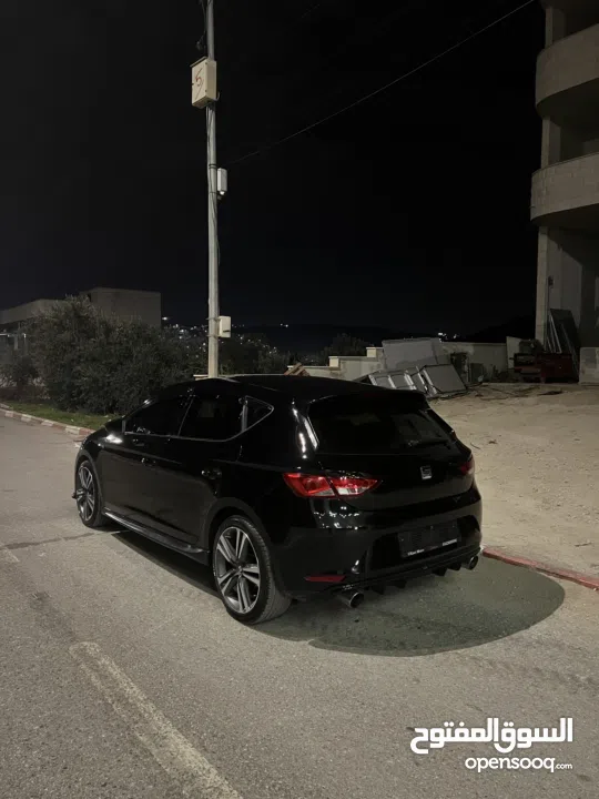 السيارة المميزة / سيات ليون أوتمات 2016 / بحالة الشركة