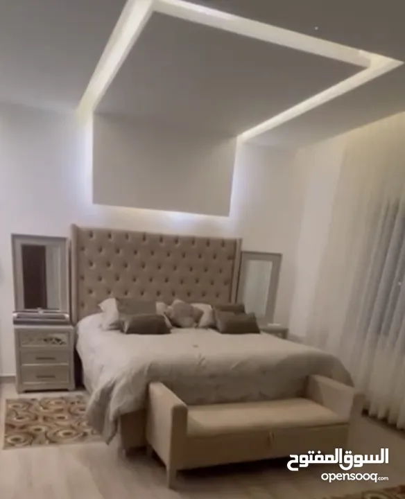غرفة نوم بحالة ممتازة استخدام قليل جدا نظام امريكي للبيع
