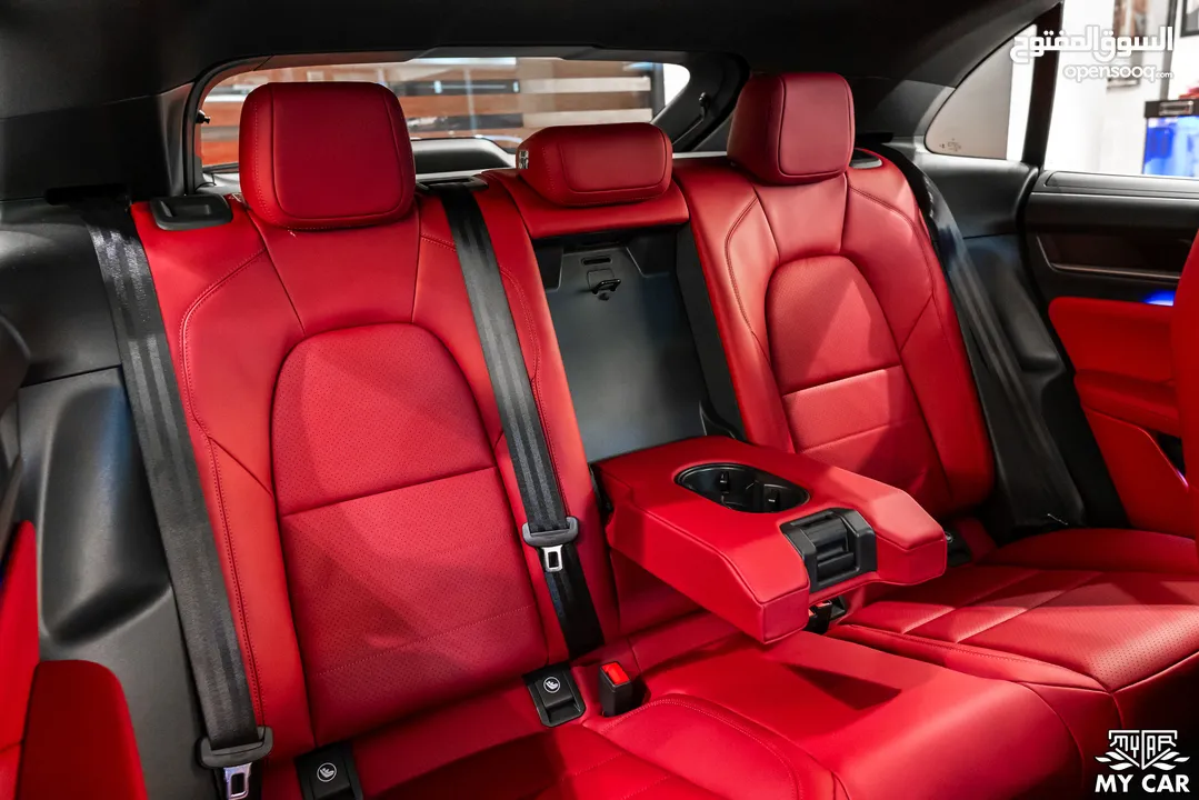 2025 Porsche Macan 4 Electric