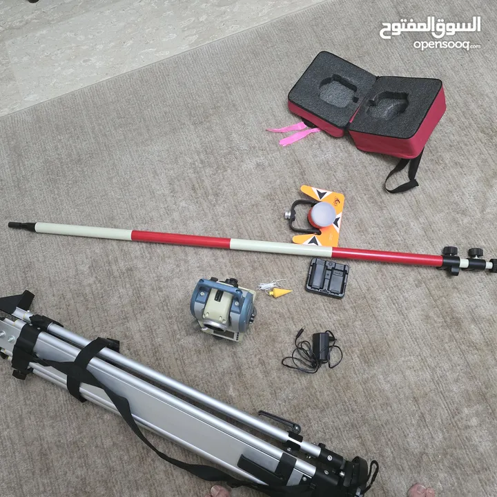 جهاز توتال استيشن
