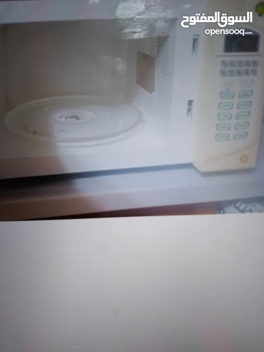 للبيع ثلاجة و ميكرووريف