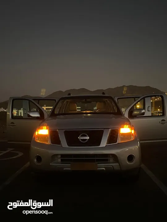 نيسان باثفايندر 2010 Nissan Pathfinder