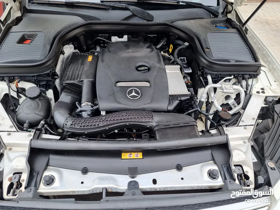 Mercedes Benz GLC 300 4MATIC  2018  Full Option