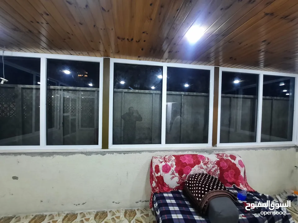 شبابيك المنيوم لون ابيض ارتفاع 150 عرض 200 عدد 10