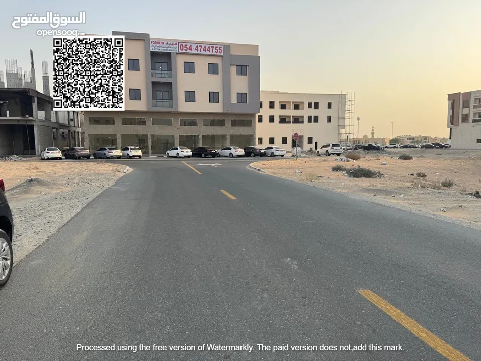 للبيع ارض سكنى تجارى الجرف 17 زاوية شارعين