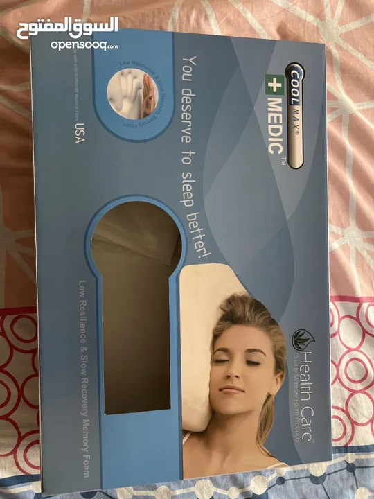 BRAND NEW PREMIUM MEMORY FOAM PILLOW FOR URGENT SALE