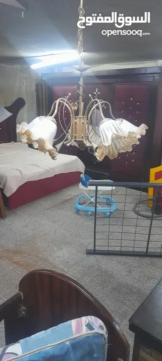 ثريات للبيع