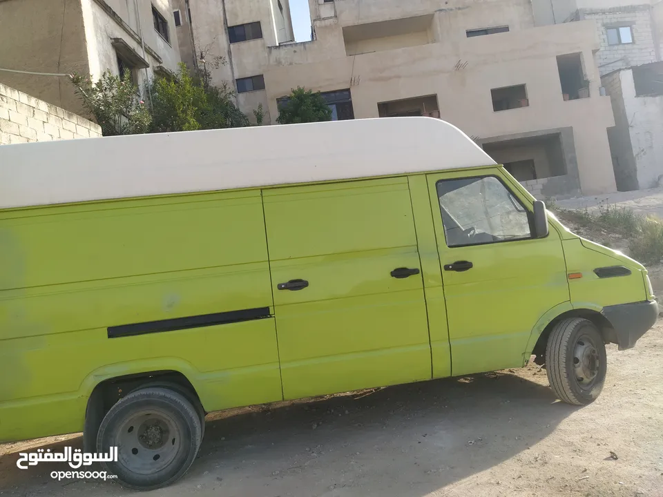 باص 97 فان نقل عمومي للبيع