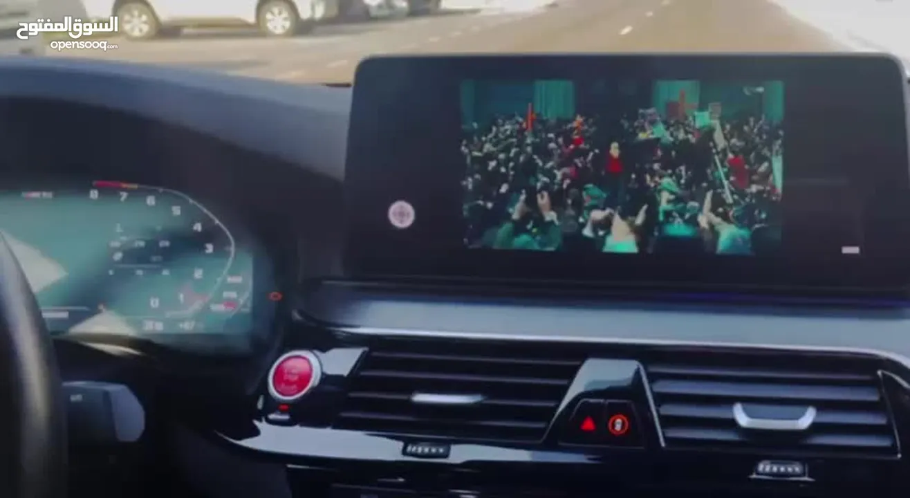 YouTube & Netflix and more in you BMW