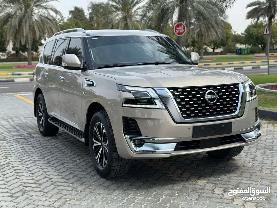 NISSAN - PATROL - 2022  - LE - TITANIUM - original paint no accident - GCC Perfect condition no any