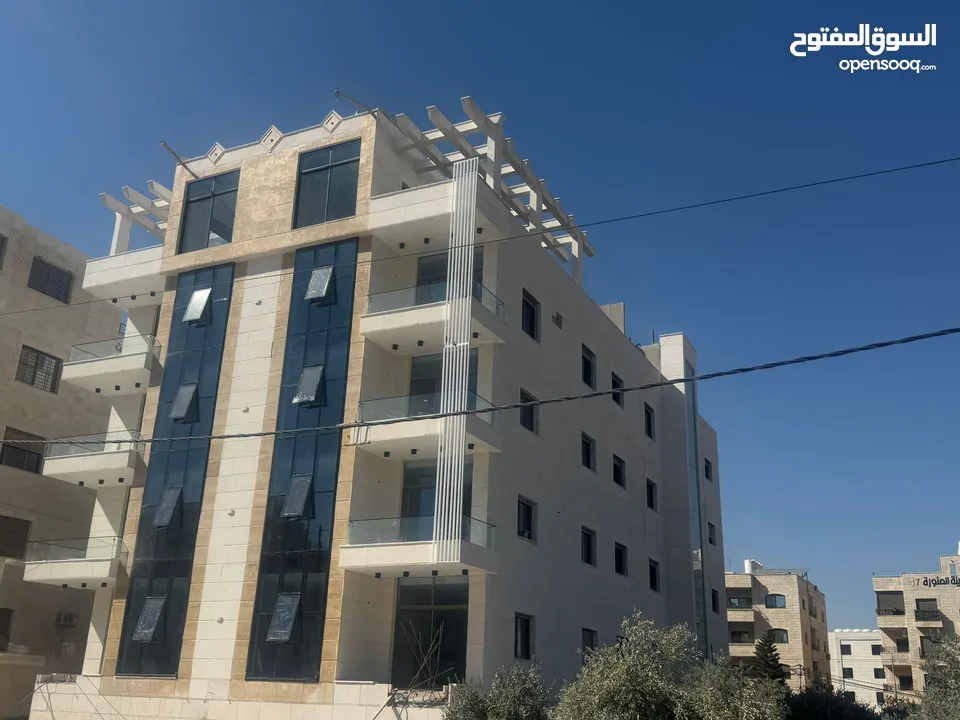 شقه مميزه مساحه 150 طابق ثاني فني