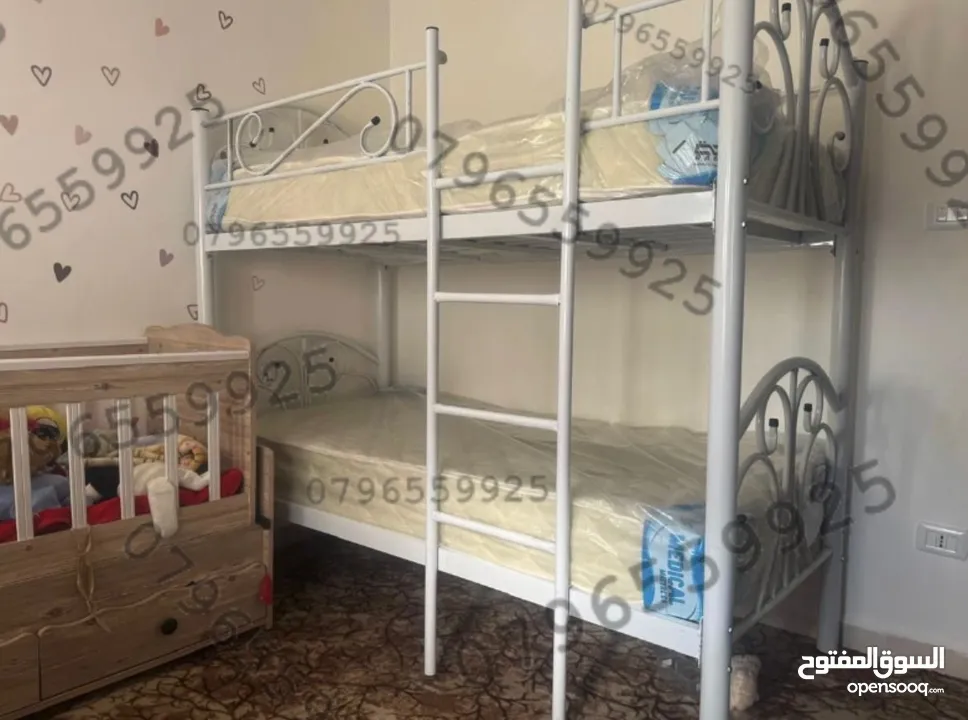 تخت طابقين ثقيل