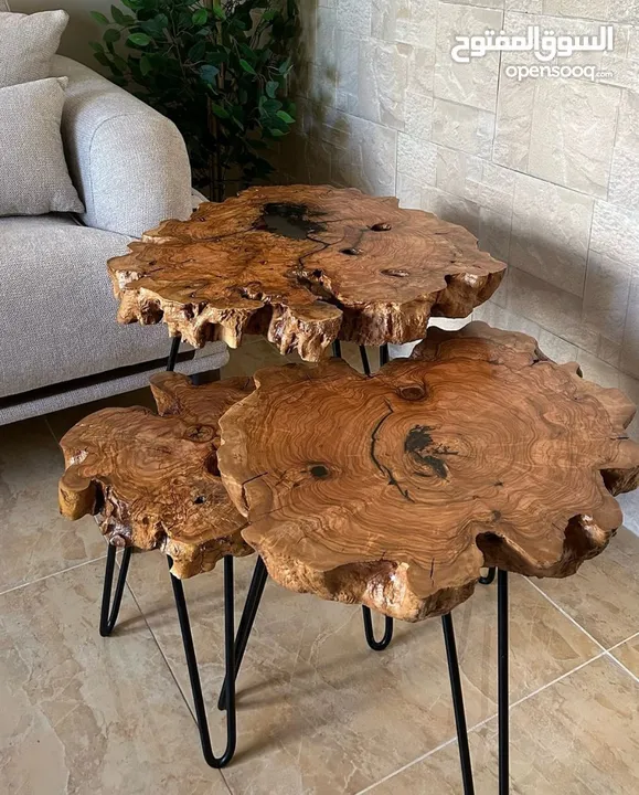 اثاث فاخر بالخشب الطبيعي